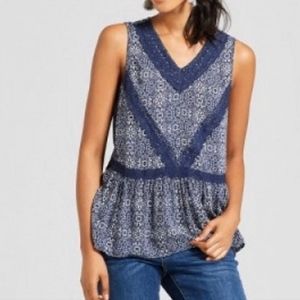 Knox Rose Top Womens XS Blue Floral Crochet Trim Sleeveless Peplum Top‎